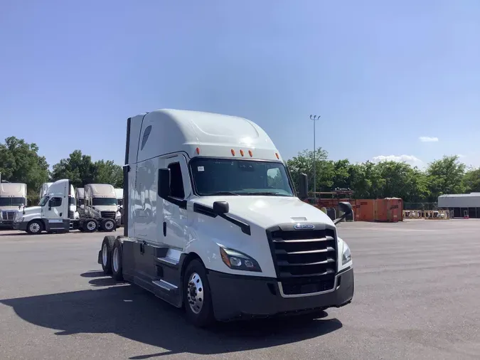 2021 Freightliner Cascadiaa720975a1f3dae26f00684e9dabd1b83