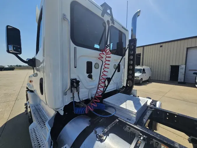 2016 FREIGHTLINER CASCADIA