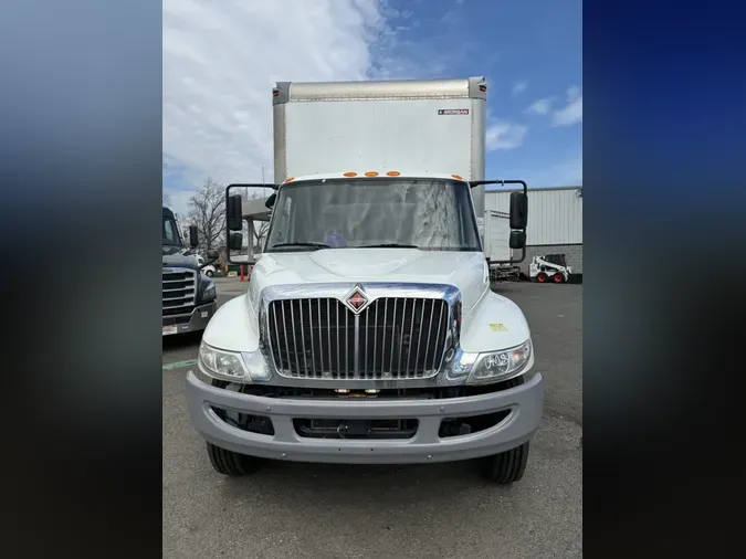 2019 NAVISTAR INTERNATIONAL 4300