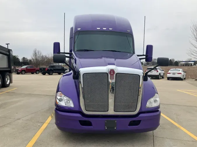 2020 Kenworth T680