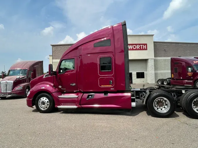 2022 Kenworth T680