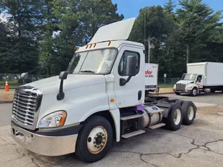 2016 FREIGHTLINER/MERCEDES CASCADIA 125