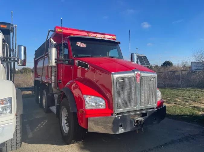 2022 Kenworth T880