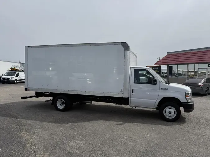 2019 Ford E-450