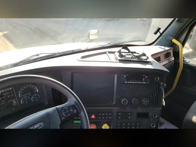 2024 Freightliner Cascadia 126