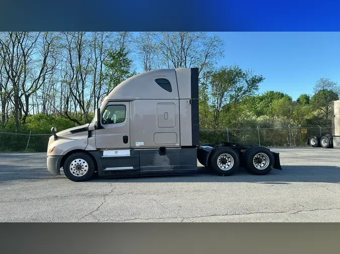 2022 Freightliner Cascadia