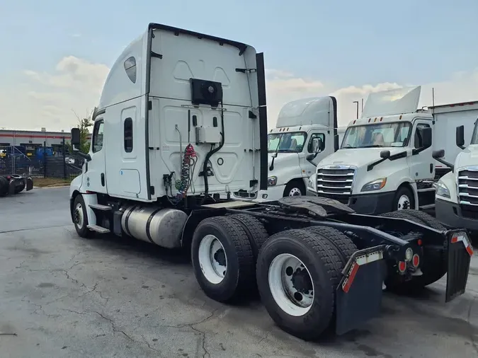 2019 FREIGHTLINER NEW CASCADIA PX12664