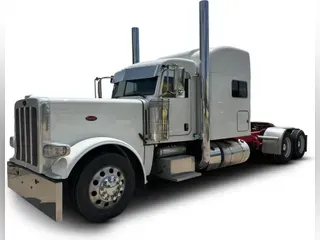 2023 Peterbilt 389
