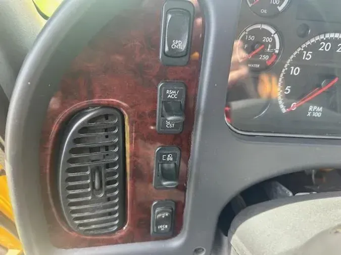 2020 Freightliner Business Class M2 106