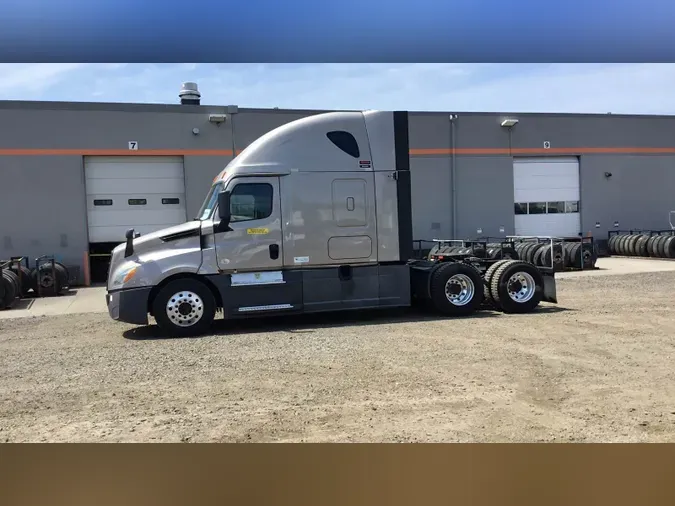 2020 Freightliner Cascadia