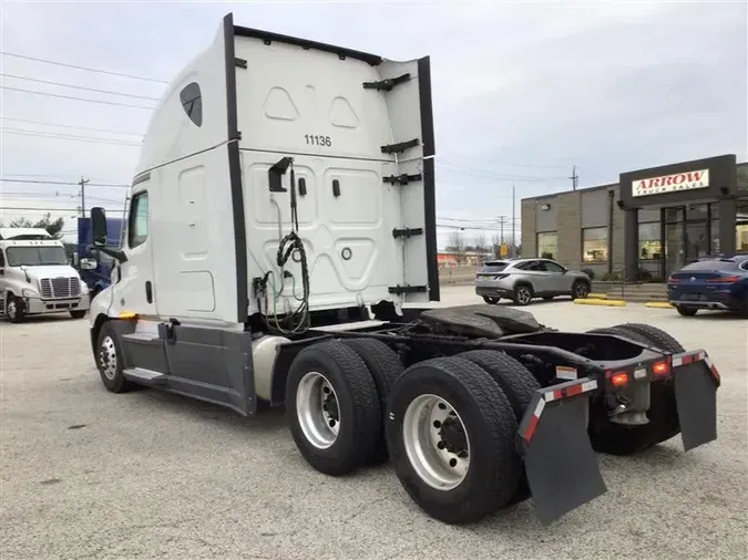 2021 FREIGHTLINER CA126