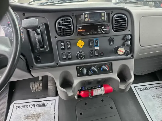 2019 FREIGHTLINER/MERCEDES M2 106a735cf3089c037a1412eb92051c3037a