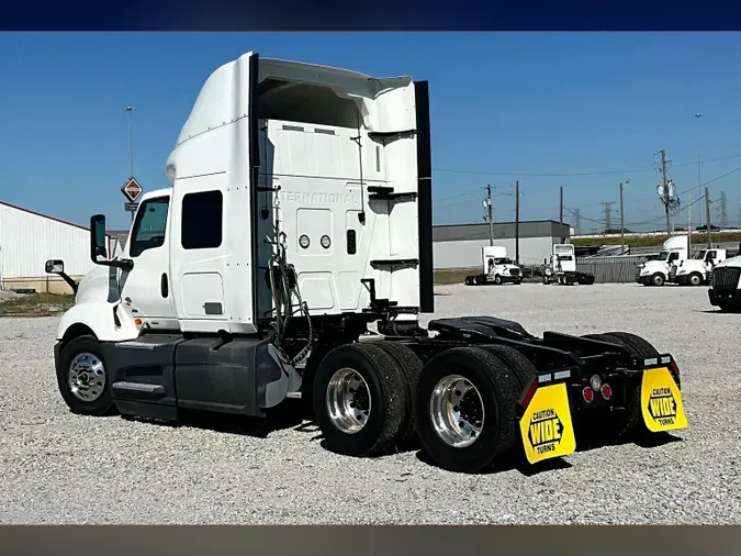 2022 INT LT625 6x4