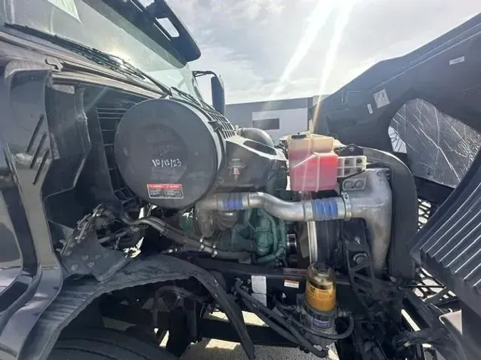 2018 Volvo VNL670a738cddfceba06d009c6ab489353d913