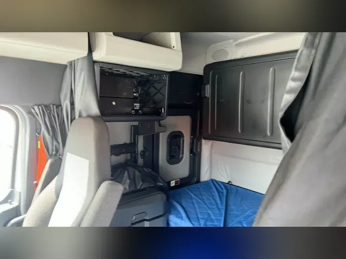 2021 Freightliner Cascadia 126a73a06678239e954c2e06ff23935c62d