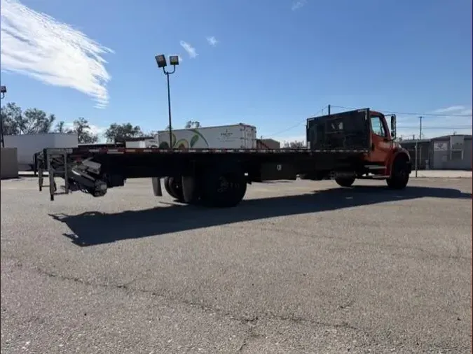 2021 Freightliner Business Class M2 106