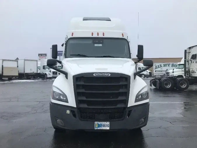 2020 Freightliner T12664ST