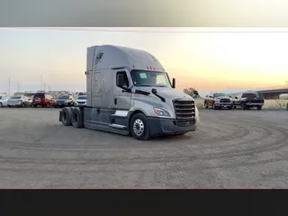 2021 Freightliner Cascadia 126