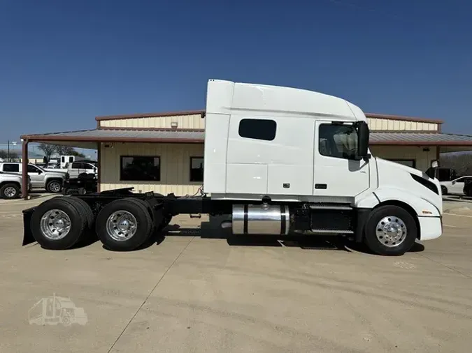 2019 VOLVO VNL64T740