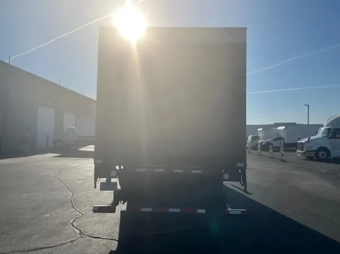 2019 FREIGHTLINER M2 106