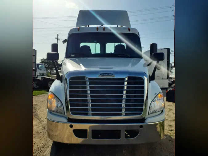 2018 FREIGHTLINER CASCADIA 125