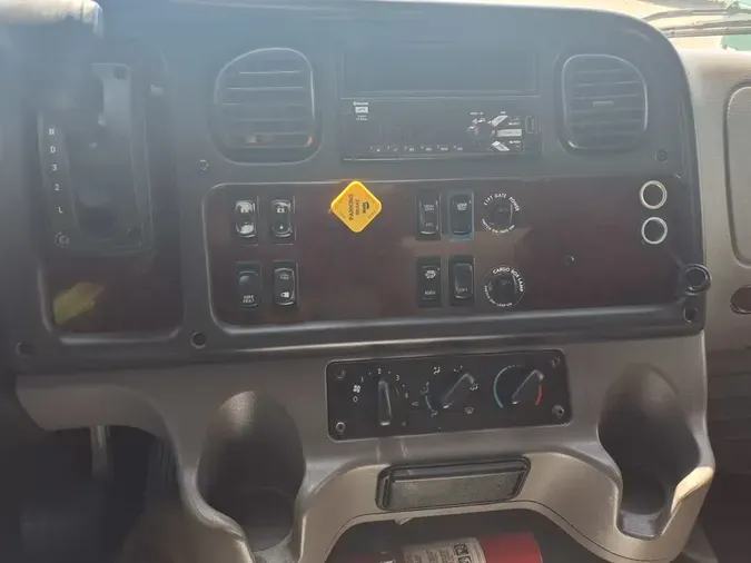 2019 FREIGHTLINER/MERCEDES M2 106