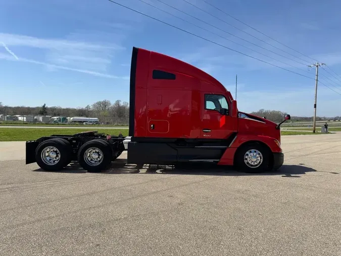 2022 KENWORTH T680