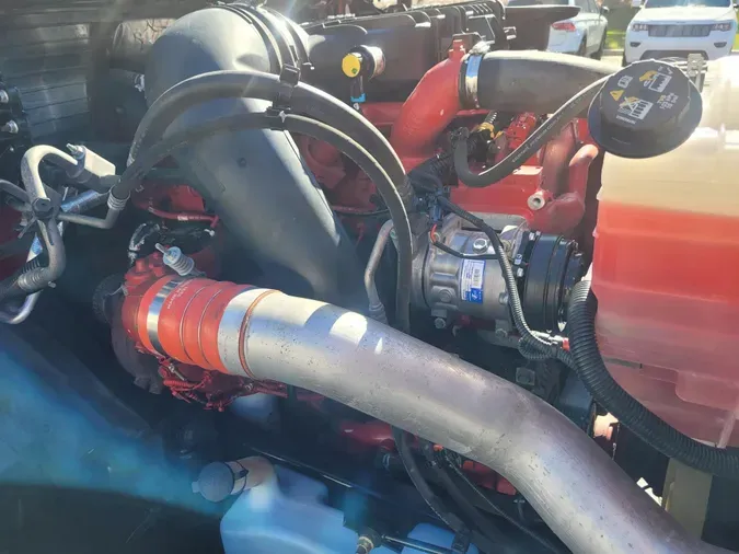 2022 International LT625