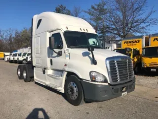 2017 FREIGHTLINER X12564ST