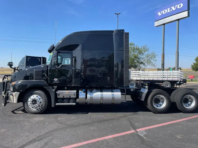 2025 MACK AN64T70