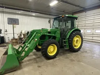 2011 John Deere 6130D