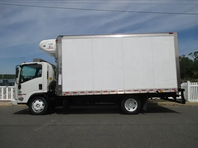 2019 ISUZU NQR
