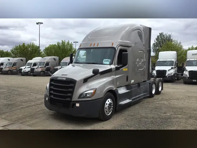 2020 Freightliner Cascadia