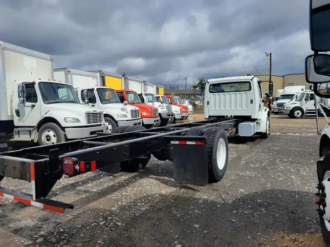 2018 FREIGHTLINER/MERCEDES M2 106