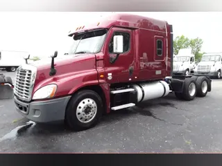 2017 Freightliner CASCADIA 125