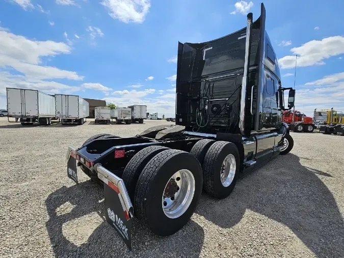 2024 VOLVO VNL64T860