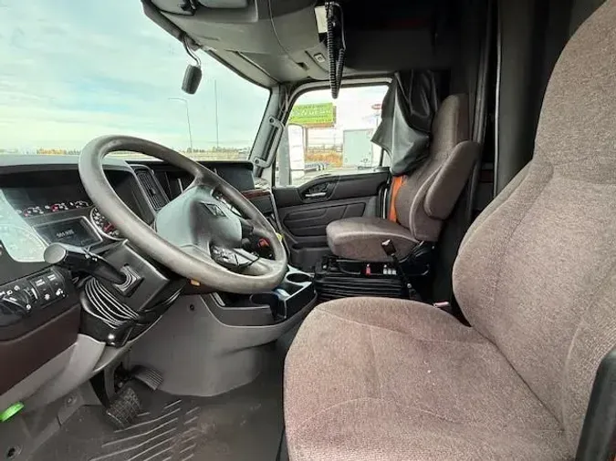 2019 International LT625