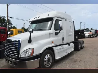 2012 FREIGHTLINER CASCADIA 125