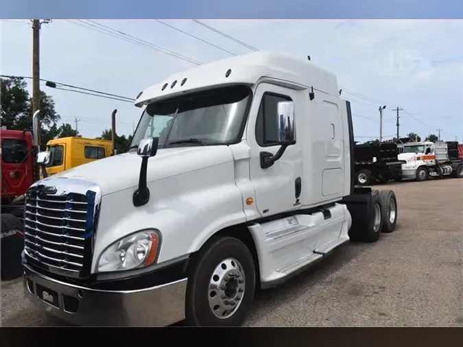 2012 FREIGHTLINER CASCADIA 125a765f2acd4fa3156ad8f337e0a06a63f