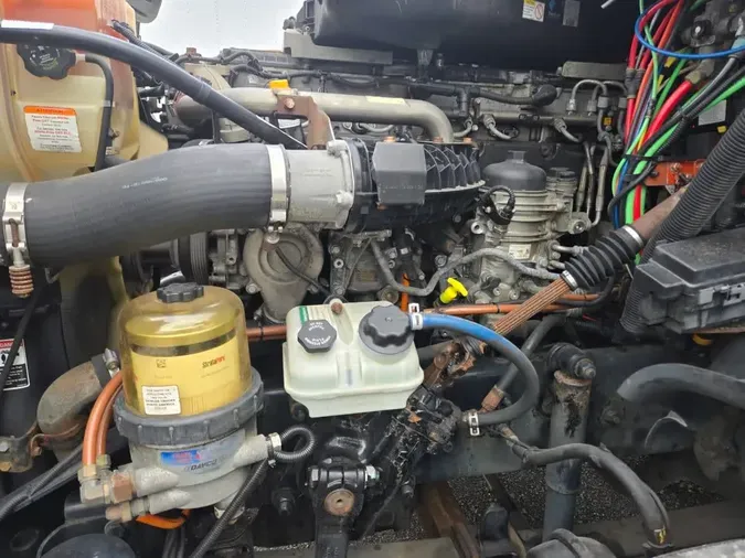 2019 FREIGHTLINER/MERCEDES CASCADIA 125