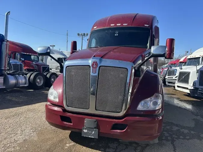 2022 KENWORTH T680