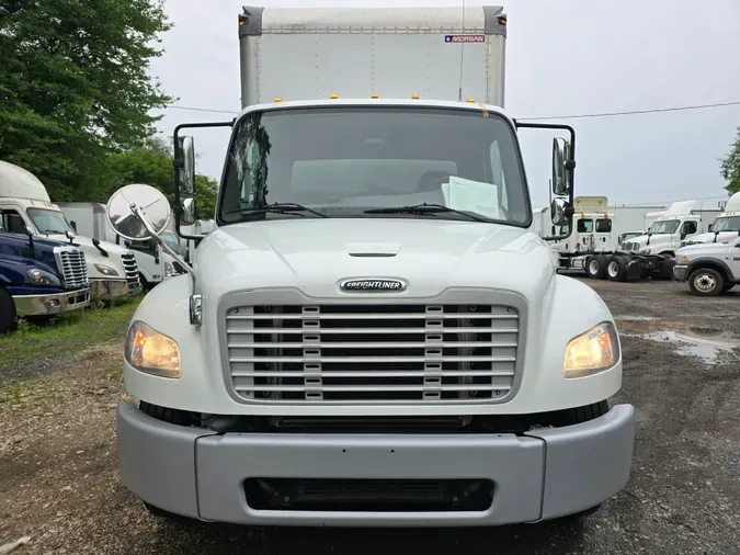 2017 FREIGHTLINER/MERCEDES M2 106