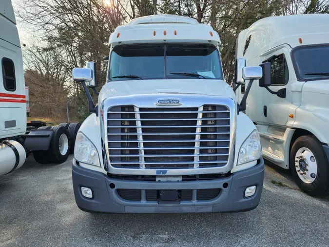 2017 FREIGHTLINER/MERCEDES CASCADIA 125