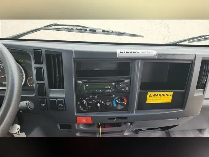 2022 ISUZU NPR-XD