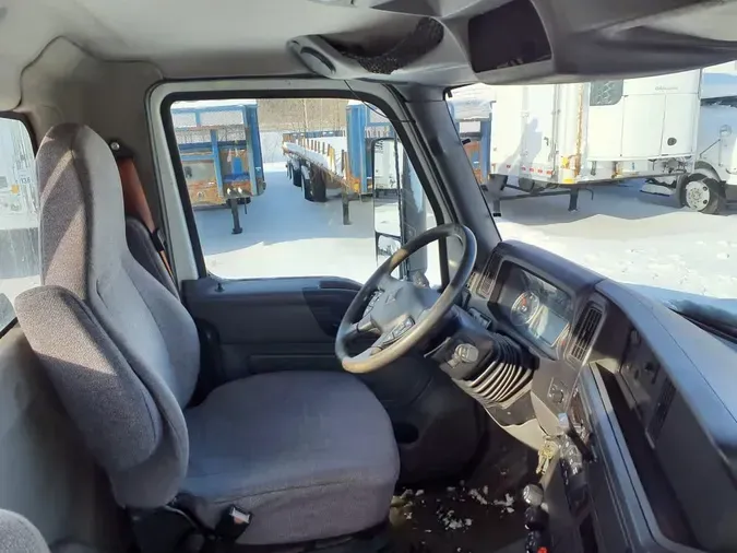 2019 NAVISTAR INTERNATIONAL RH613 DAYCAB S/A