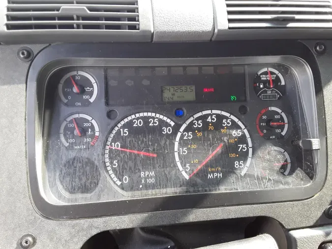 2015 FREIGHTLINER/MERCEDES CASCADIA 125