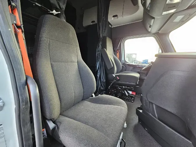 2025 FREIGHTLINER Cascadia 126a76ff209d732164e5480ccf49cb5894a