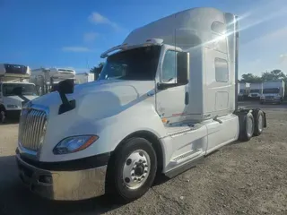 2019 NAVISTAR INTERNATIONAL LT625 SLPR CAB