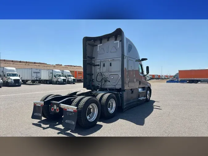 2025 Freightliner Cascadia 126