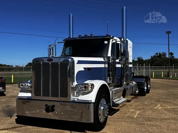 2025 PETERBILT 589